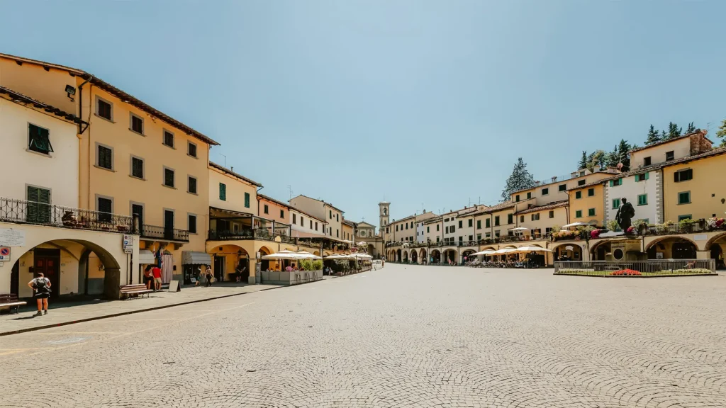 Chianti experiences with wine tasting in the village of Greve in Chianti