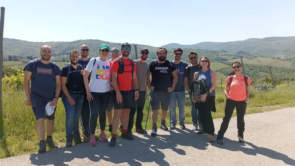 Team building experiences in Tuscany with hiking in the Chianti hills