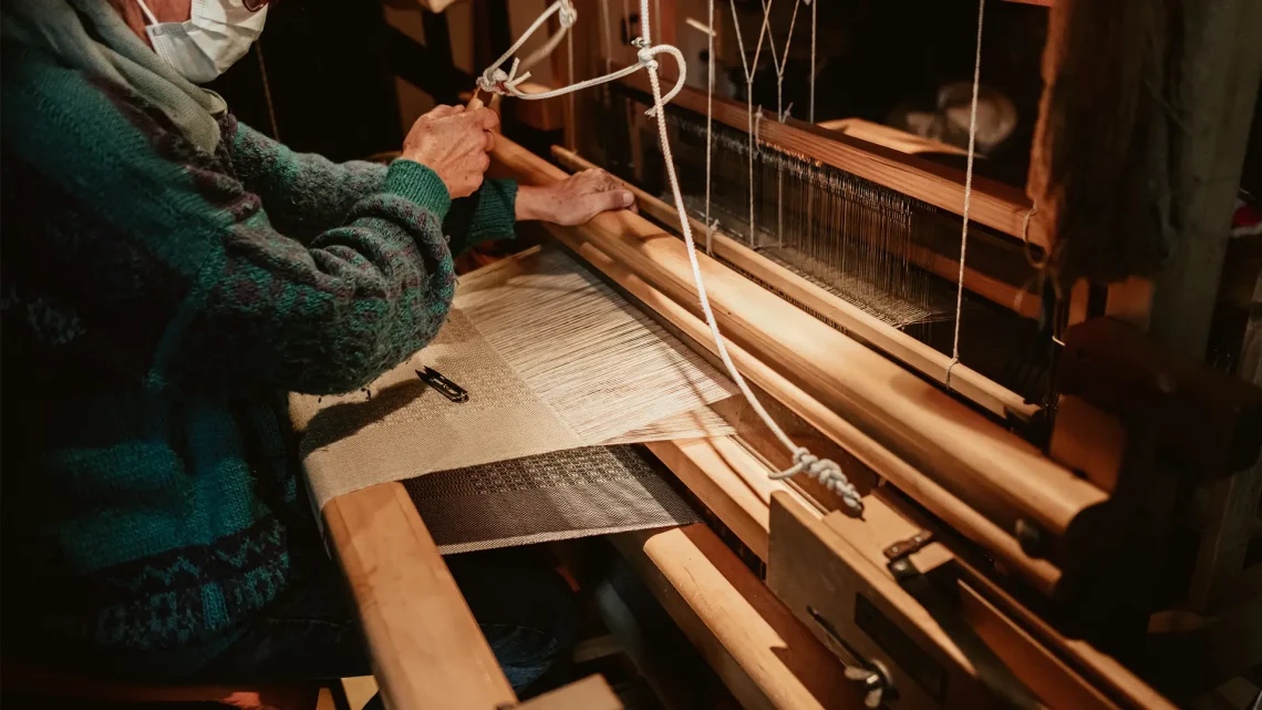 La tessitura al telaio nel Chianti